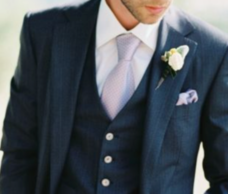 Why Pre-Folded Pocket Squares Make the Perfect Groom Gifts